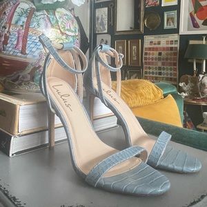 Lulu’s Light Blue Crocodile Stilettos